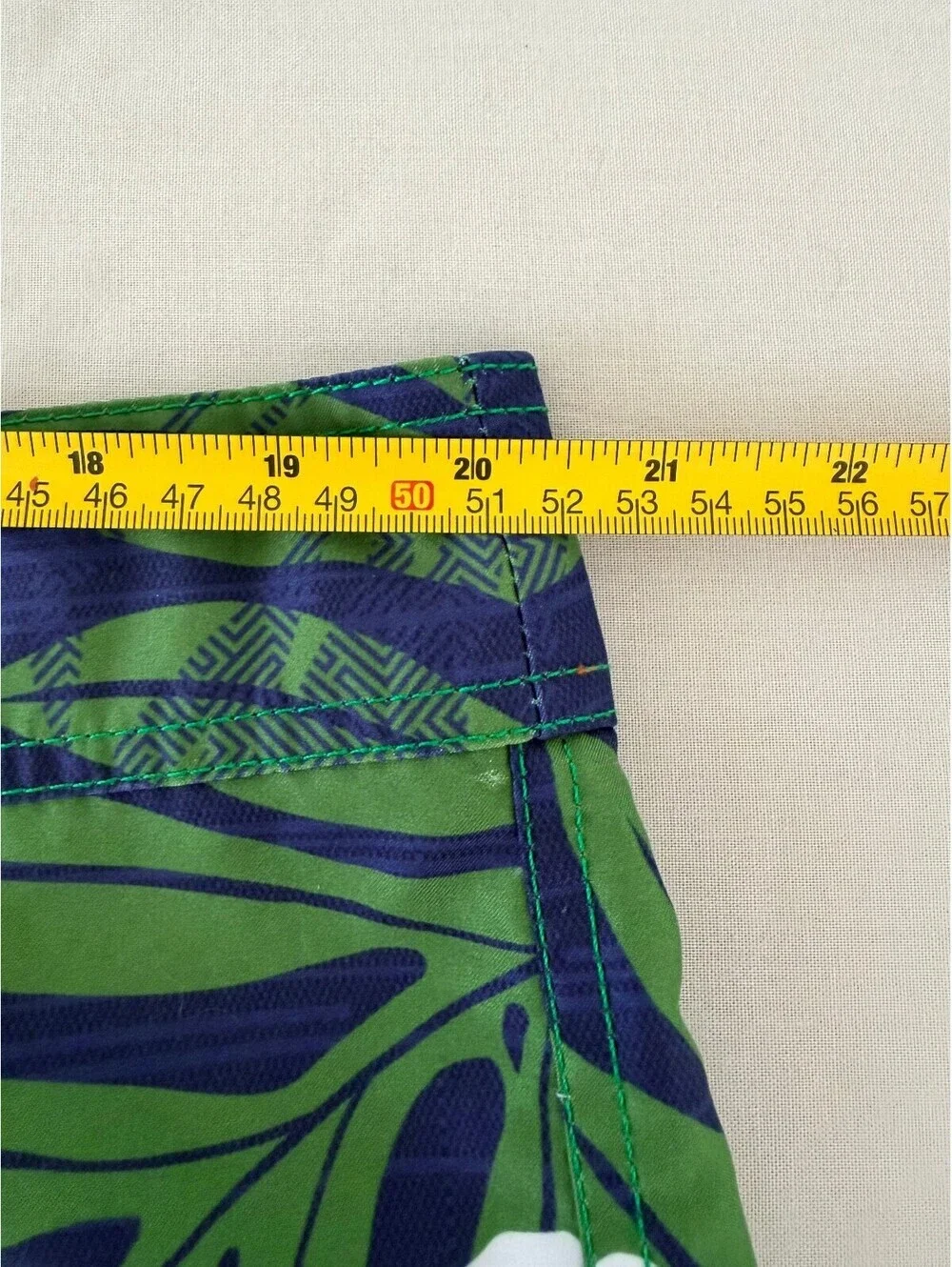 Margaritaville Tropical Floral Board Shorts Swim Trunks Men's Size 40